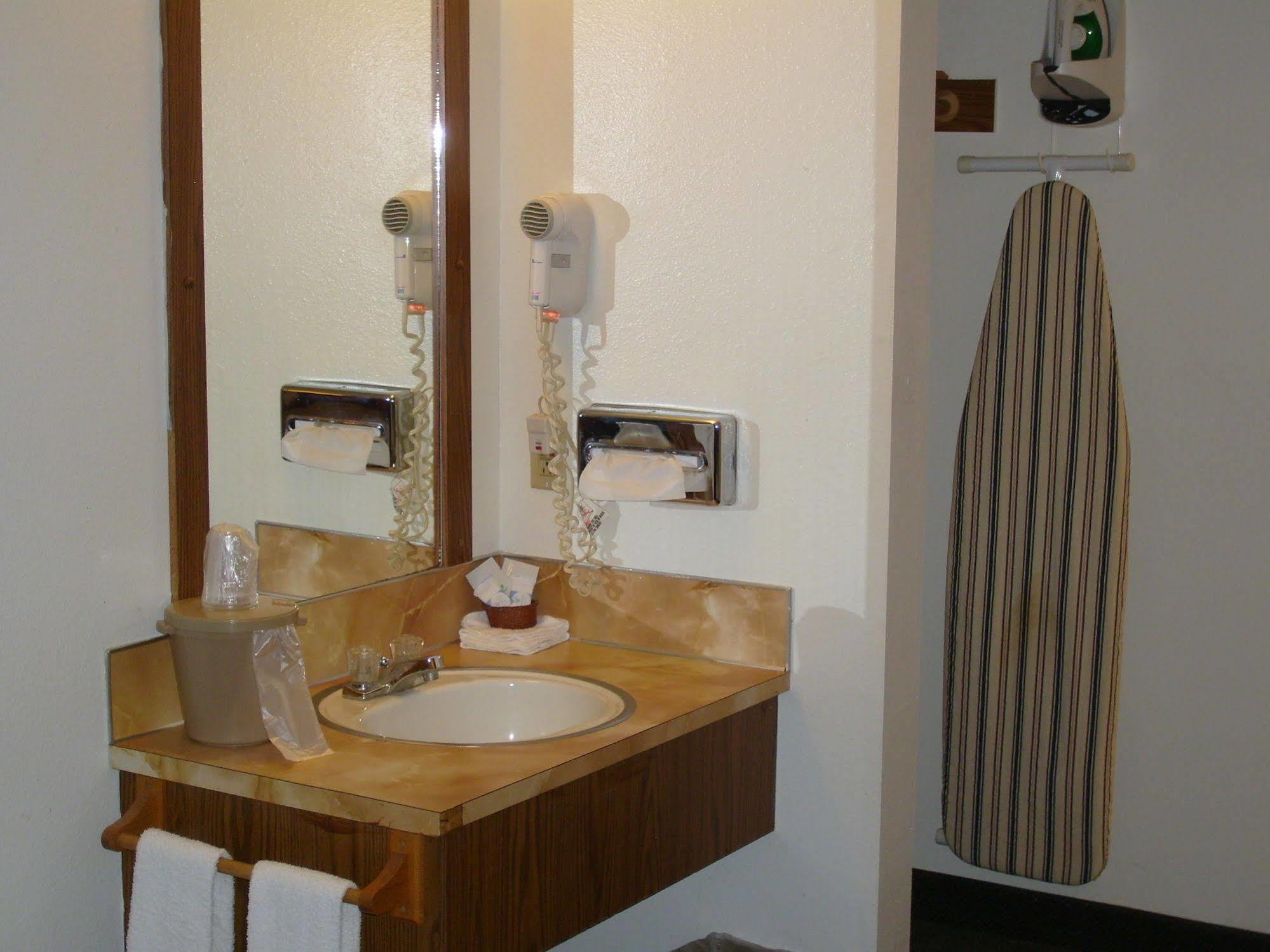 Shanico Inn Lebanon Εξωτερικό φωτογραφία